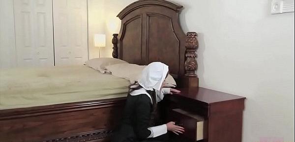  Maid Gets Fucked in badroom